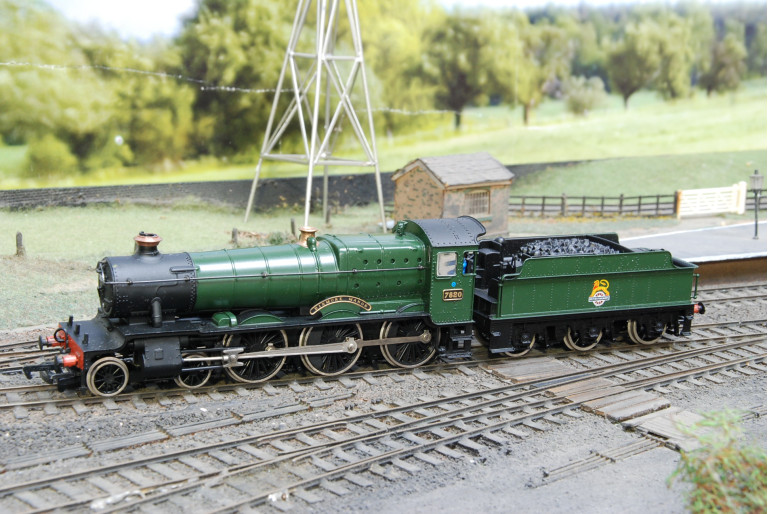 Dinmore Manor Class 4-6-0 Bachmann 31-301