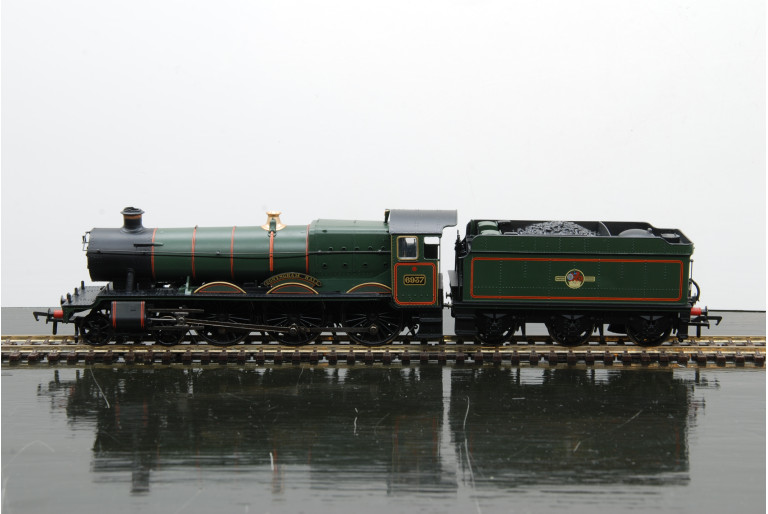 Bachmann 32-001 Conyngham Hall 6937 Hall Class