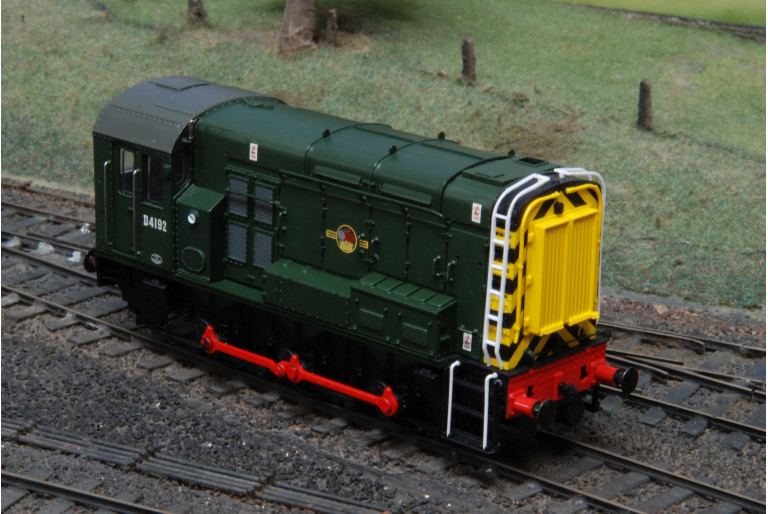 Bachmann 32-101B Class 08 Diesel Shunter - BR Livery No. D4192