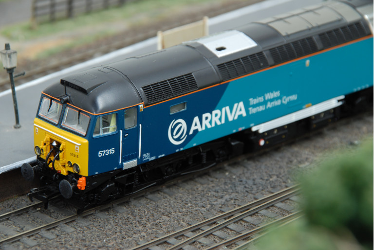 Arriva Trains Wales Class 57 Bachmann 32-755 Arriva Trains Wales Class 57 Bachmann 32-755
