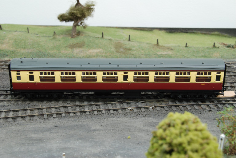 63ft Bulleid Corridor Composite Crimson / Cream BR 63ft Bulleid Corridor Composite Crimson / Cream BR