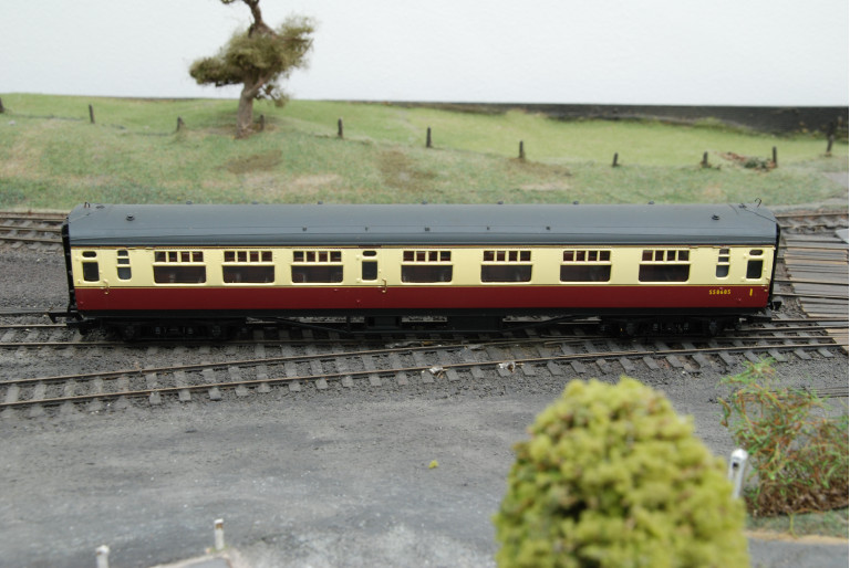 BR 63ft Bulleid Corridor Comp Coach S5868S