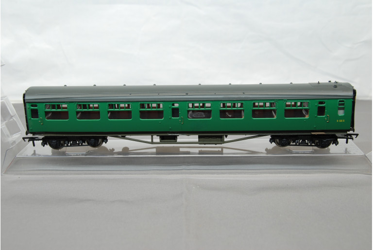 SR Bulleid 63ft Open 2nd Coach Green