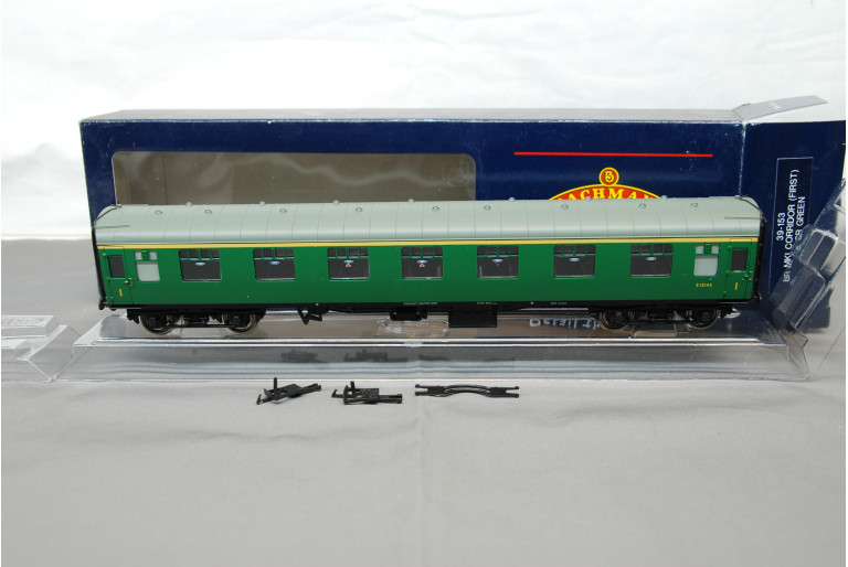 SR BR MK1 Corridor First FK Coach