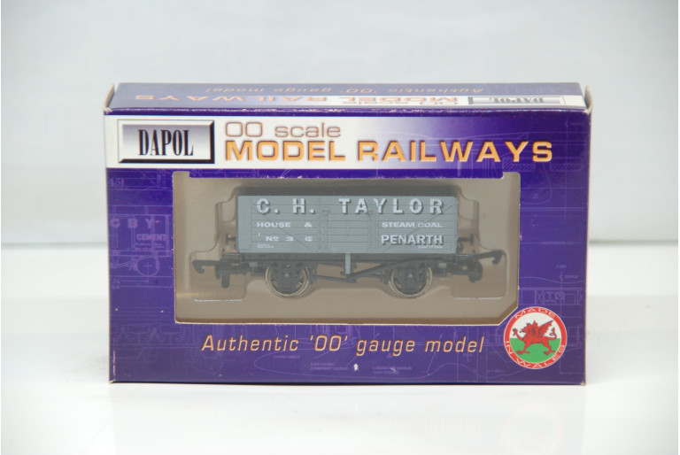 C H Taylor Penarth 7 Plank Wagon No.3