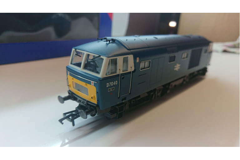 Heljan 3507 Class 35 Diesel Unit D7040