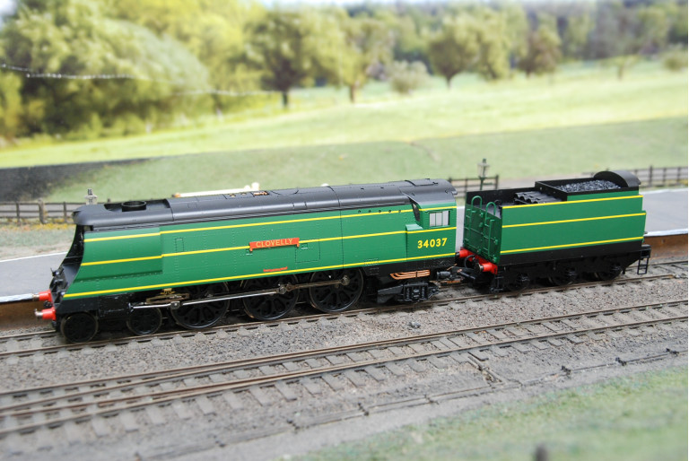 West Country Class Clovelly Steam Loco R2315 West Country Class Clovelly Steam Loco R2315