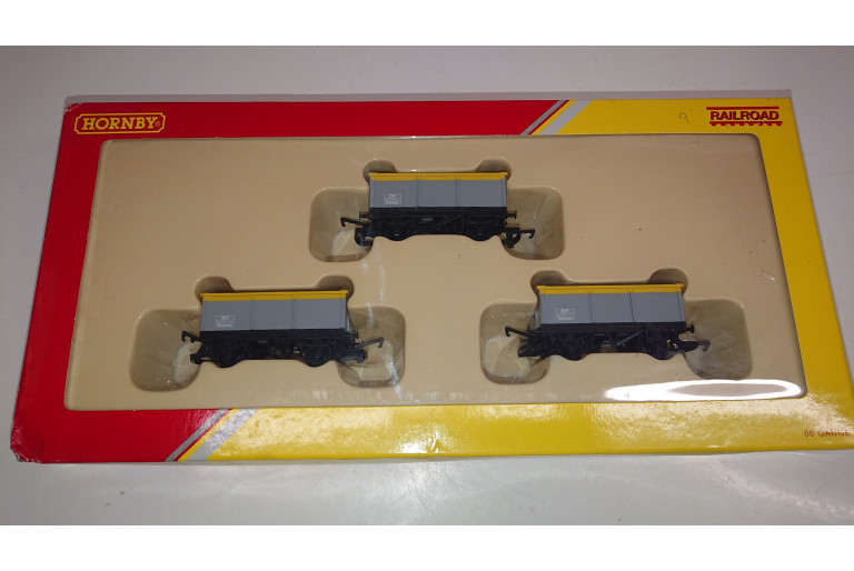 Hornby Triple Mineral Wagon Pack of 3