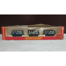 Set of 3 W E Wise Plank Wagons Set of 3 W E Wise Plank Wagons