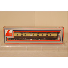 Guards Car Coach Choc & Cream W24680