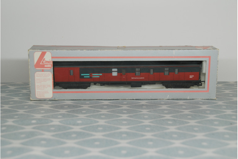 Rail Express Systems Coach 92355 NEX