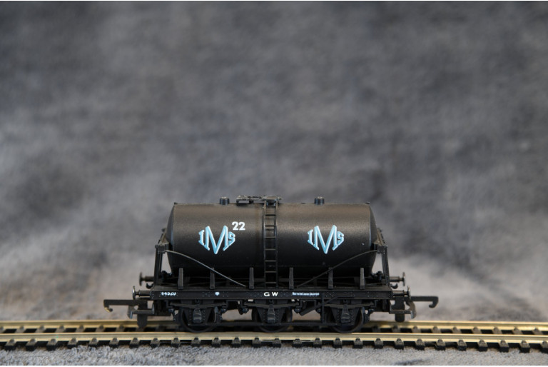 IMS Black Tanker Wagon - Lima IMS Black Tanker Wagon - Lima