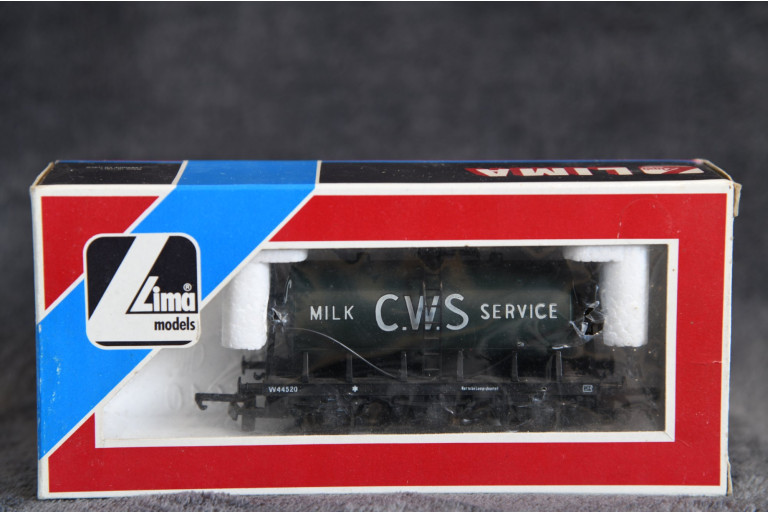 CWS 6 Wheel Milk Tank Wagon W44520 CWS 6 Wheel Milk Tank Wagon W44520