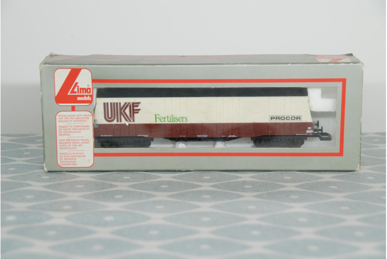 UKF Fertilisers PWA Wagon Lima
