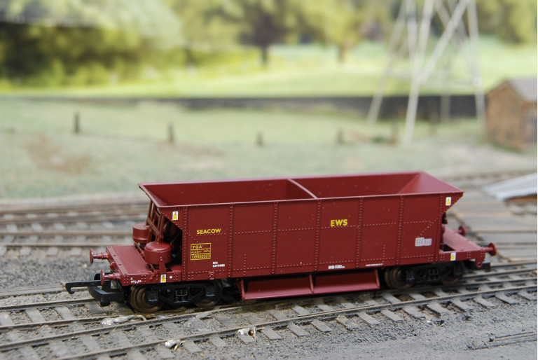 Seacow Ballast Wagon in EWS DB980003