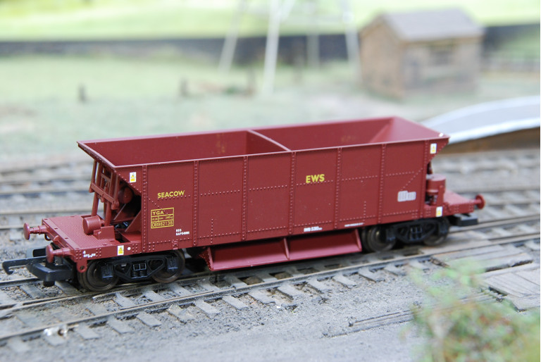 Seacow Ballast Wagon in EWS DB982138 Seacow Ballast Wagon in EWS DB982138
