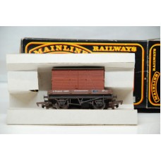 Mainline 1 Plank Wagon with Box Container