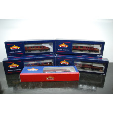 Bachmann Rake of 7 Maroon Coaches