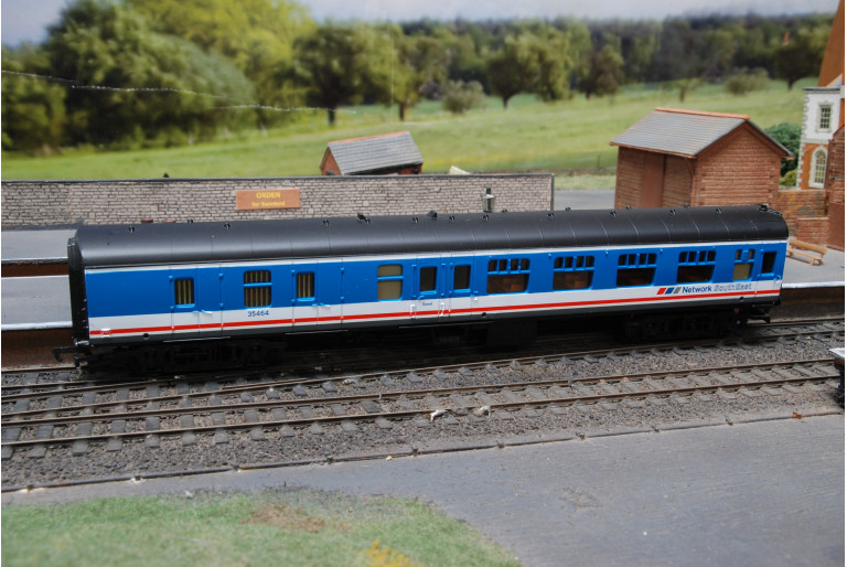 Network South East MK1 BSK Passenger Coach 35464 Network South East MK1 BSK Passenger Coach 35464